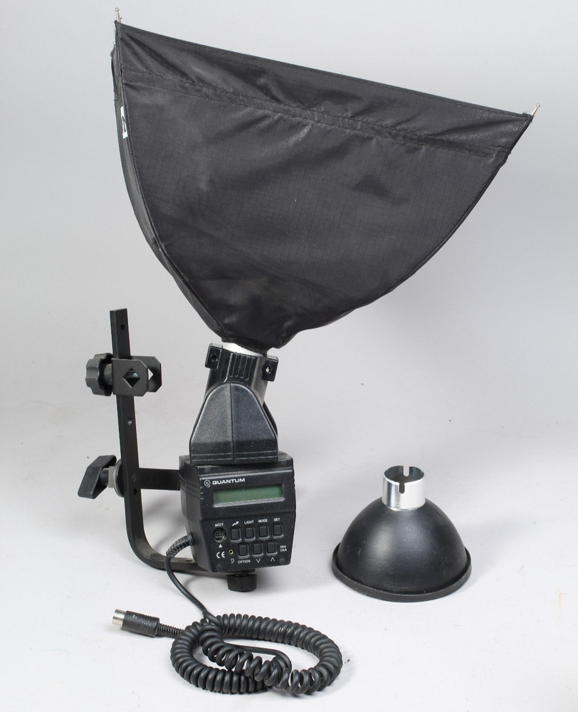 QUANTUM Q FLASH T2 W BULB CORD SOFT BOX REFLECTOR & MOUNT BRACKET TESTED WORKS