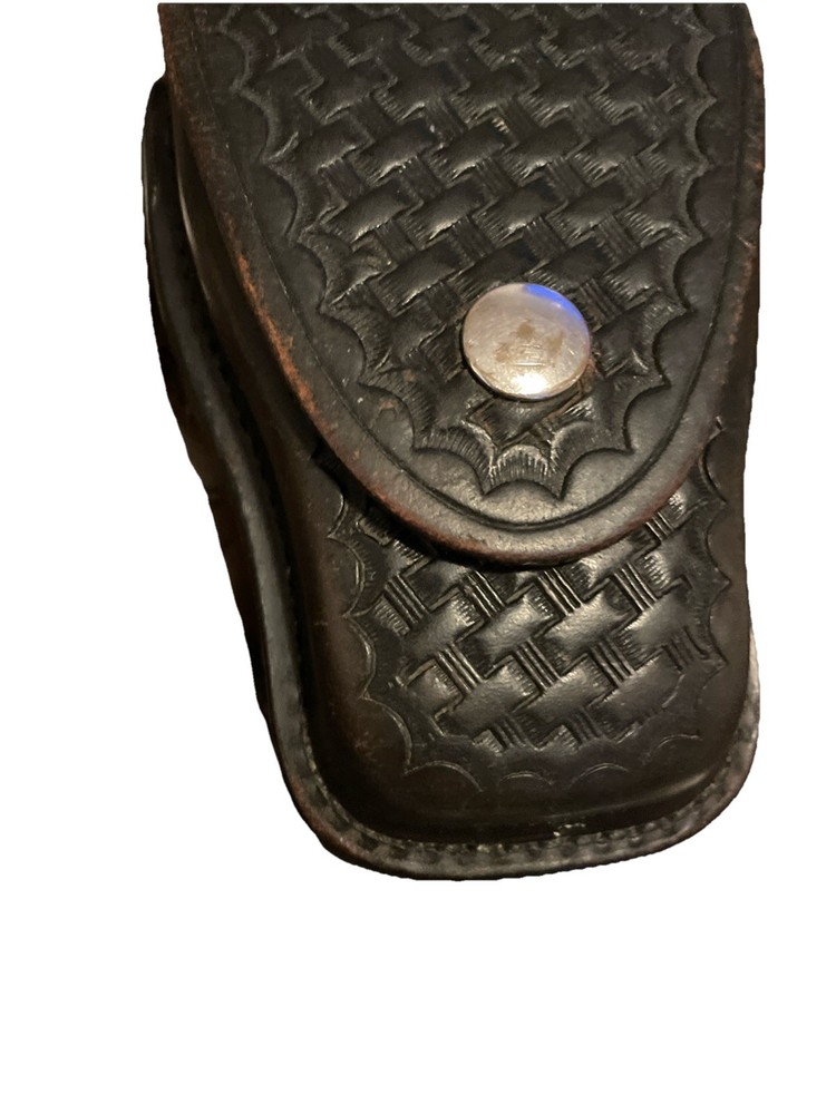 Tex Shoemaker Handcuff Case Black Basket Leather