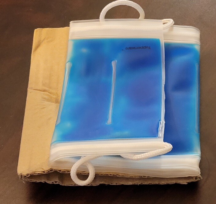 Tupperware Chill Wrap NOS