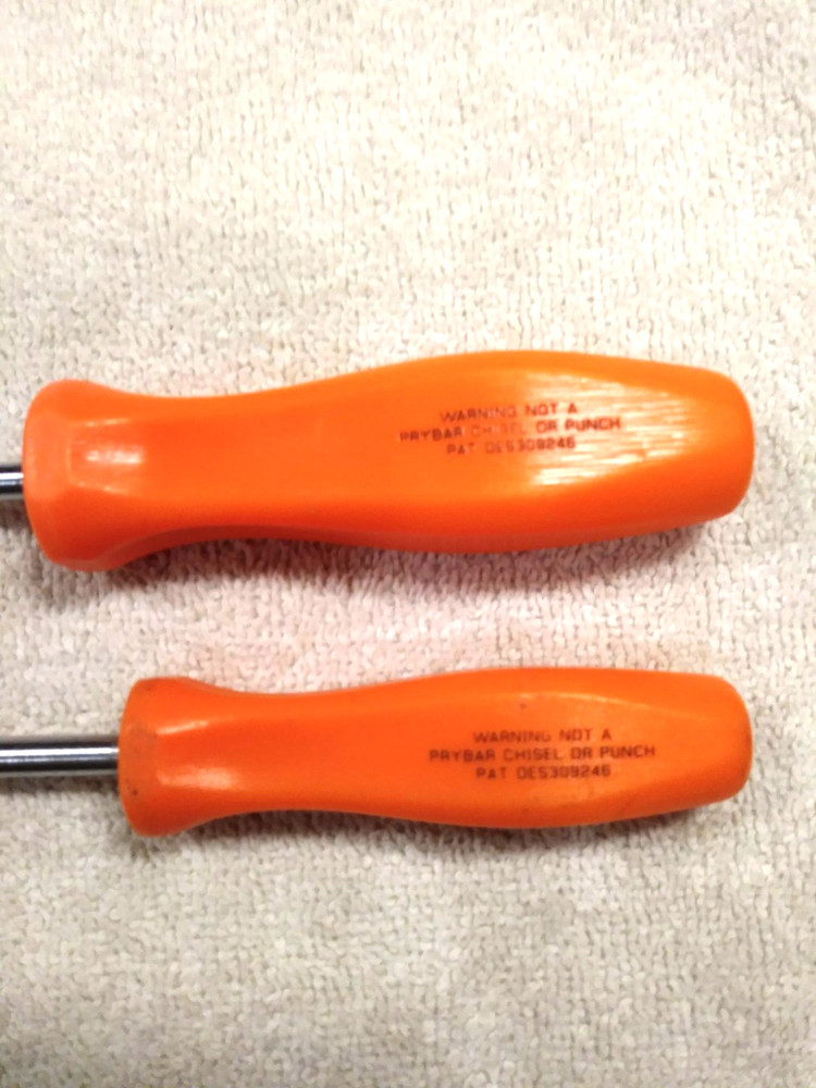 SNAP-ON HARD ORANGE HANDLE 2 PC. SCREWDRIVER SET EXCELLENT CONDITION