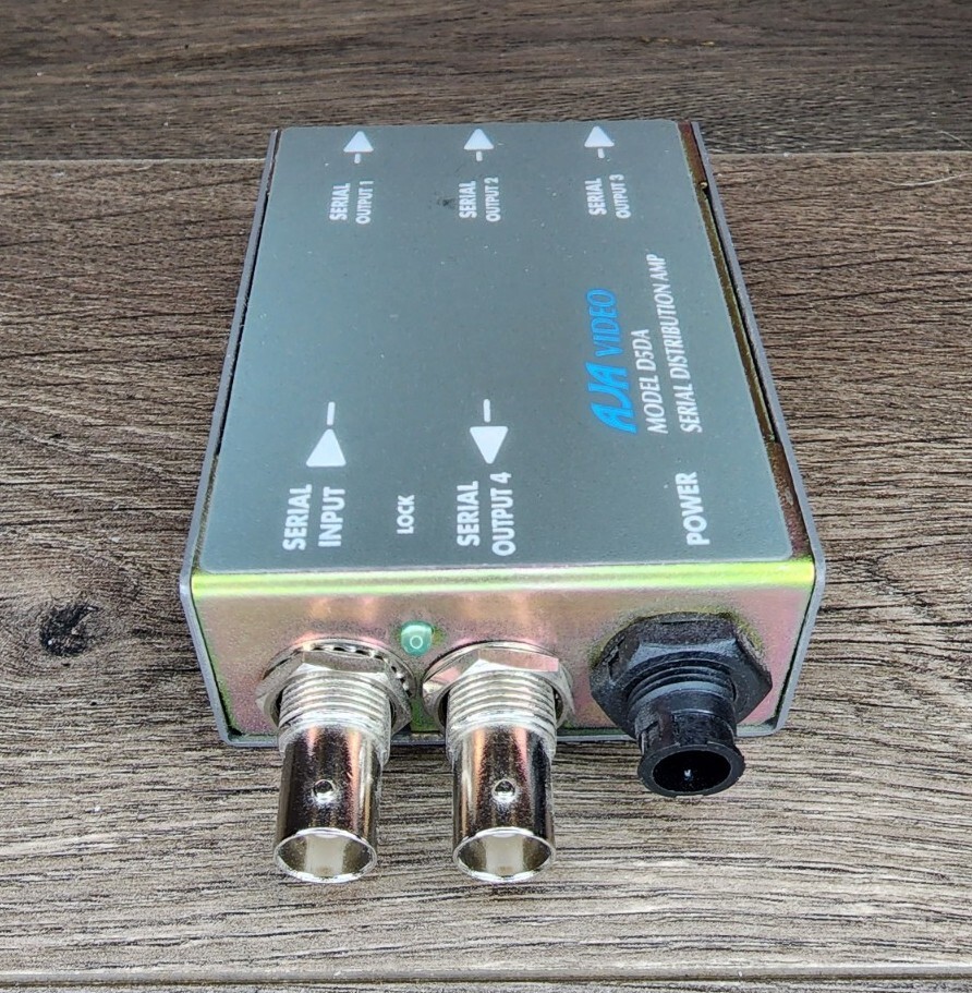 AJA D5DA Multi format 1x4 Re-Clocking SDI Distribution Amplifier, NO CABLE!
