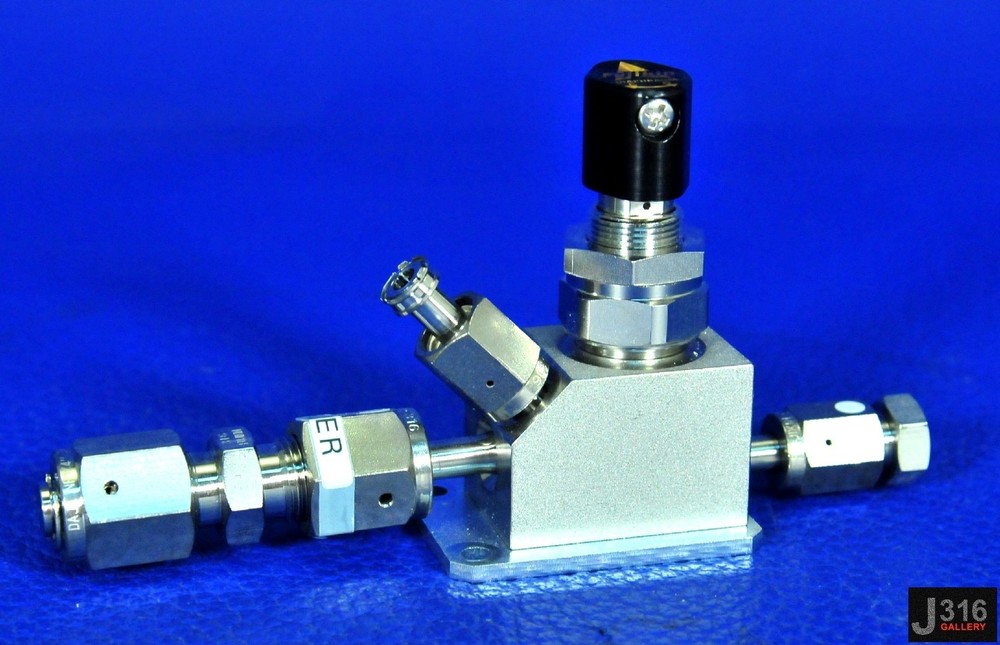 2879 FUJIKIN DIAPHRAGM VALVE 086822