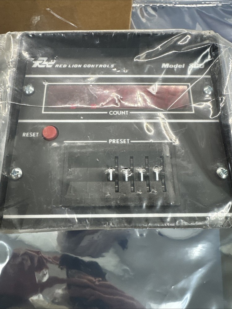 Red Lion Controls SCD00400 Model SCD Time Delay Counter 115VAC