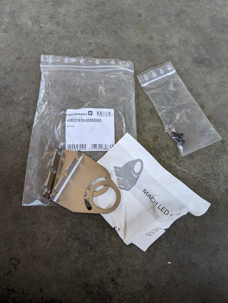 Waldmann Bracket End Bracket LED Mach Plus Machine Light 408001876-00582065