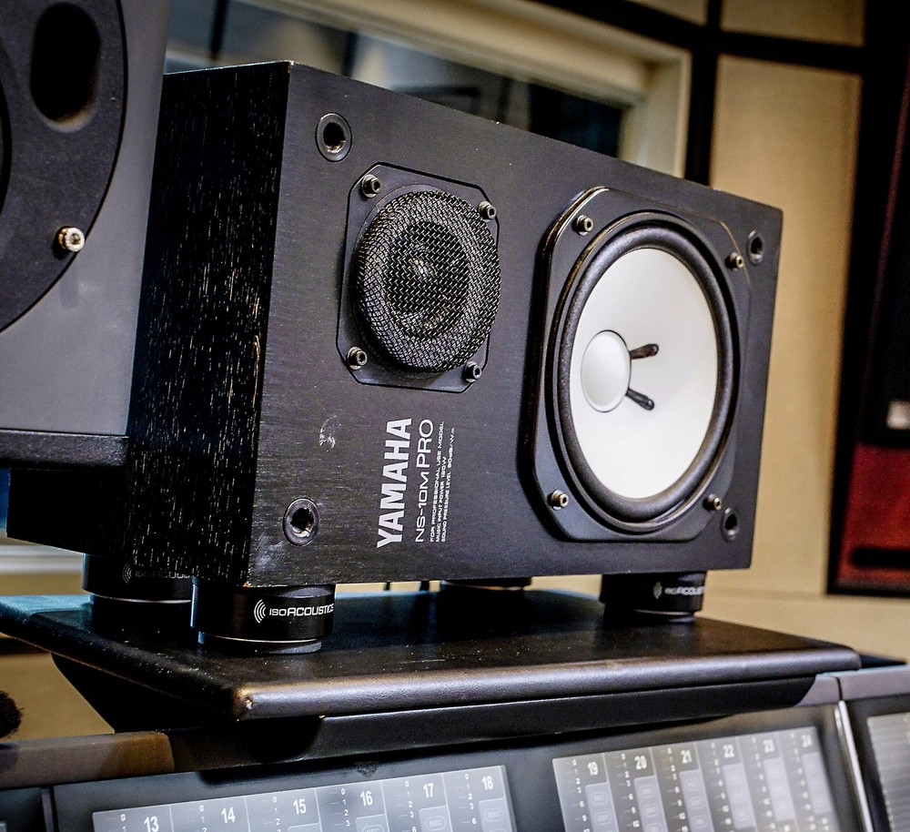 IsoAcoustics Puck Speaker Isolation