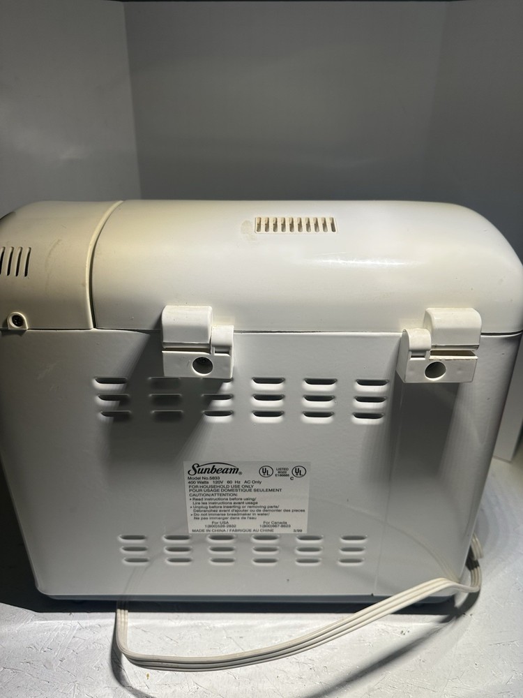 Sunbeam 5833 Bread Machine White 400W LCD Timer Crust Control ExpressBake
