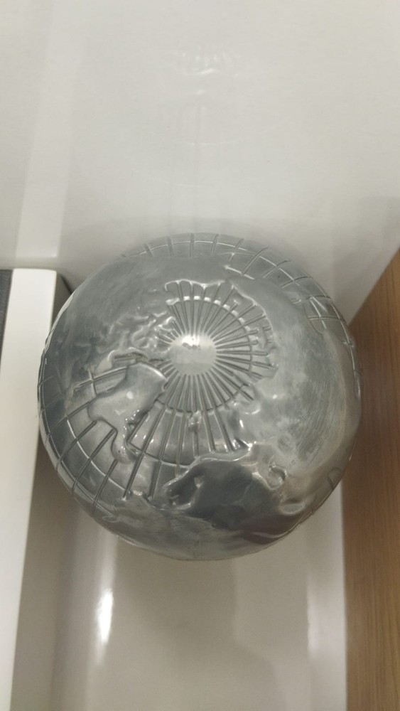 Metallic Globe Show Piece Decoration For Table