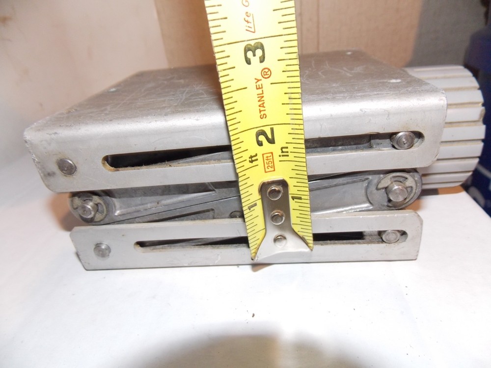 Cenco Lerner Lab Jack