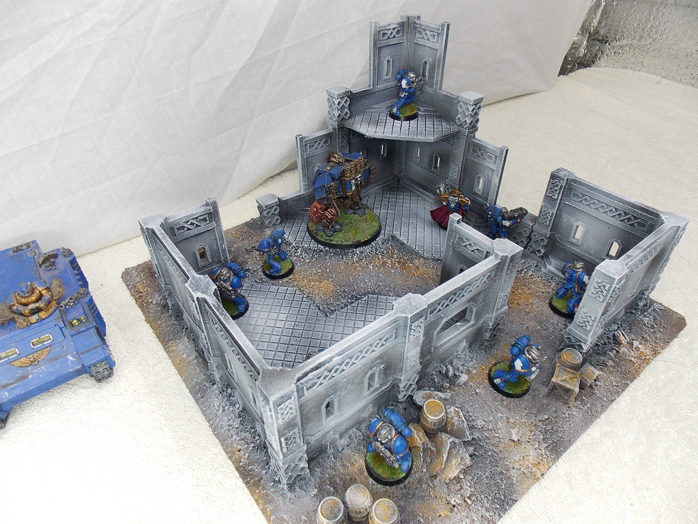 WARGAMING TERRAIN PAINTED BUILDING