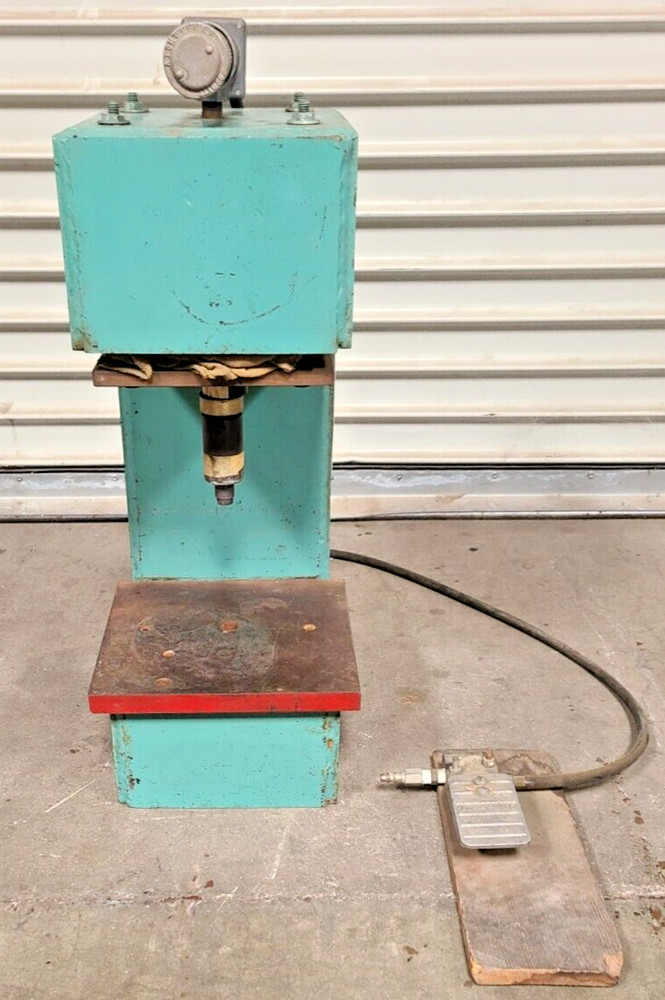 IPM International Products Pneumatic Press 522 Precision