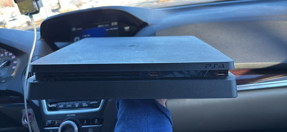 ps4 console slim 1tb black with controller