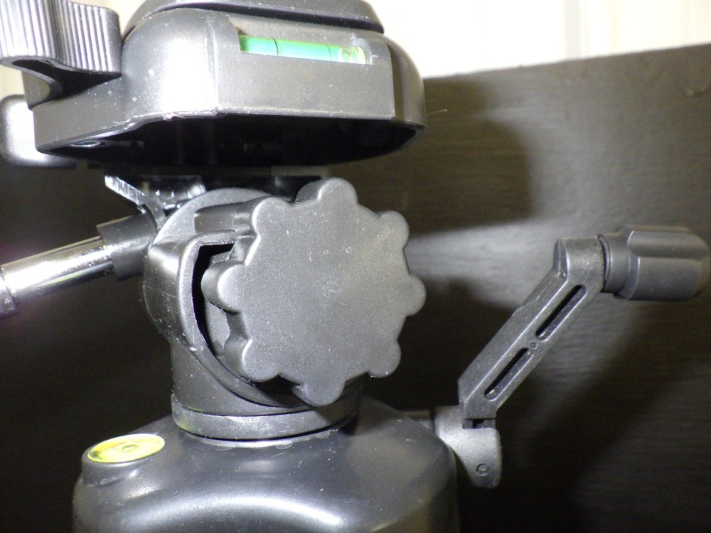 Targus TGT-BK58T Tripod