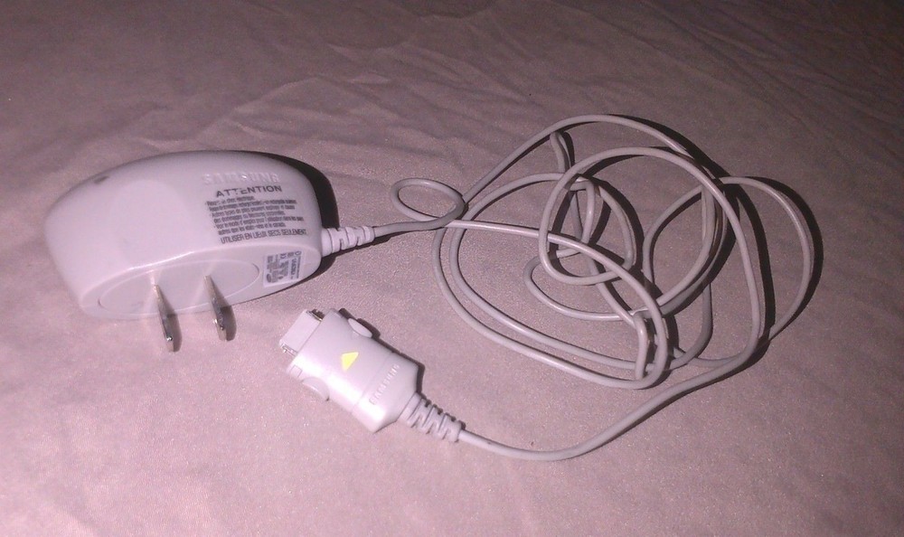 5v Samsung battery charger (2 ridge) - cell phone E635 E630 plug power adapter