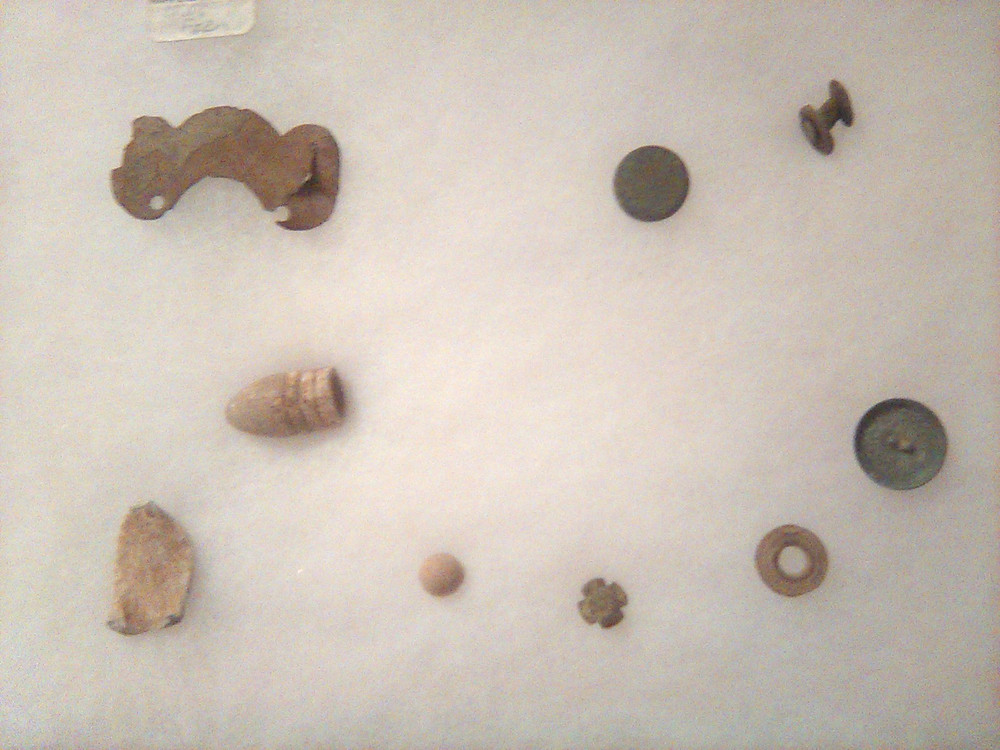 Civil War Relic Display Bullet, Button ? , etc