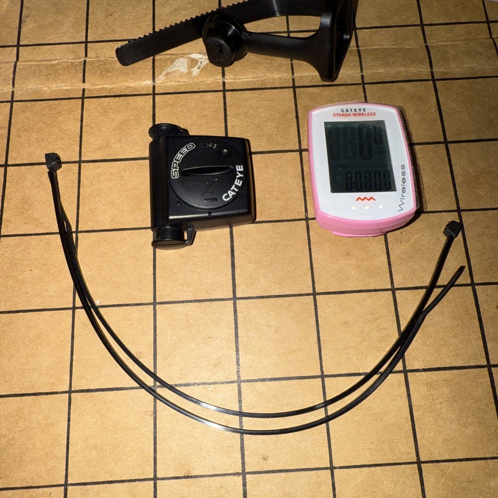 NEEDS BATTERIES CATEYE Strada Wireless CYCLOCOMPUTER CC-RD300W