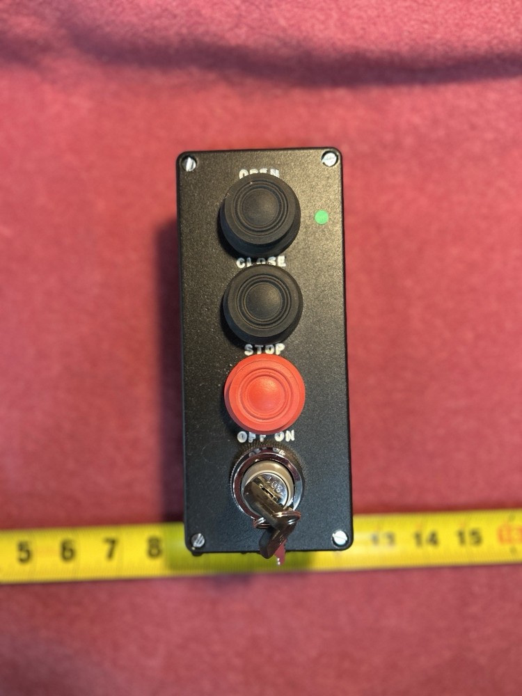 NEW Liftmaster 02406 3-Button Outdoor Surface Mount Station -Single Key Control
