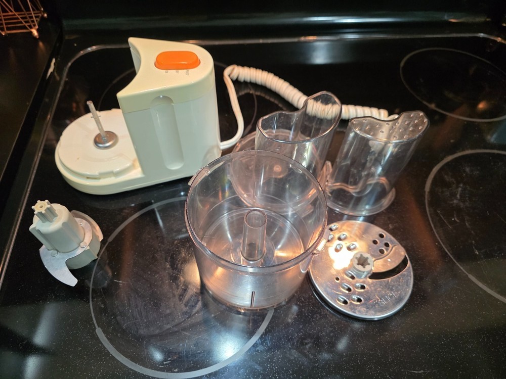 Black & Decker Handy Shortcut Mini Food Processor - tested and working