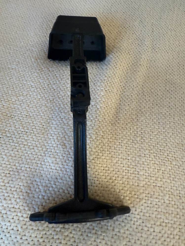 The Game Tracker 6 Arrow Quiver
