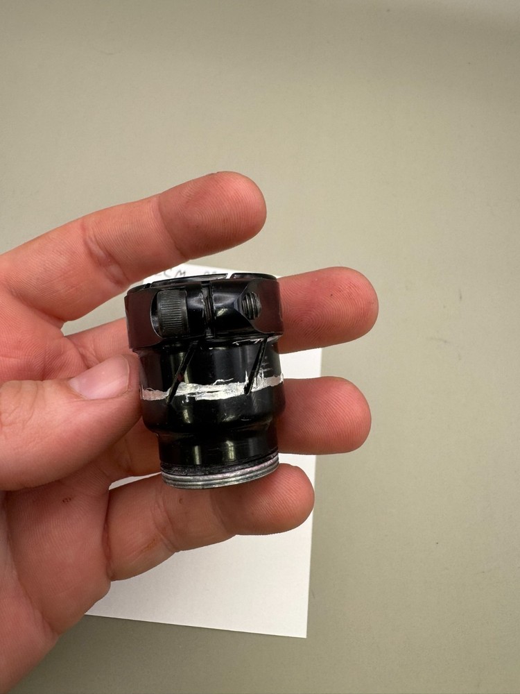 CCM PB Clamping Feedneck Dye Thread-Black