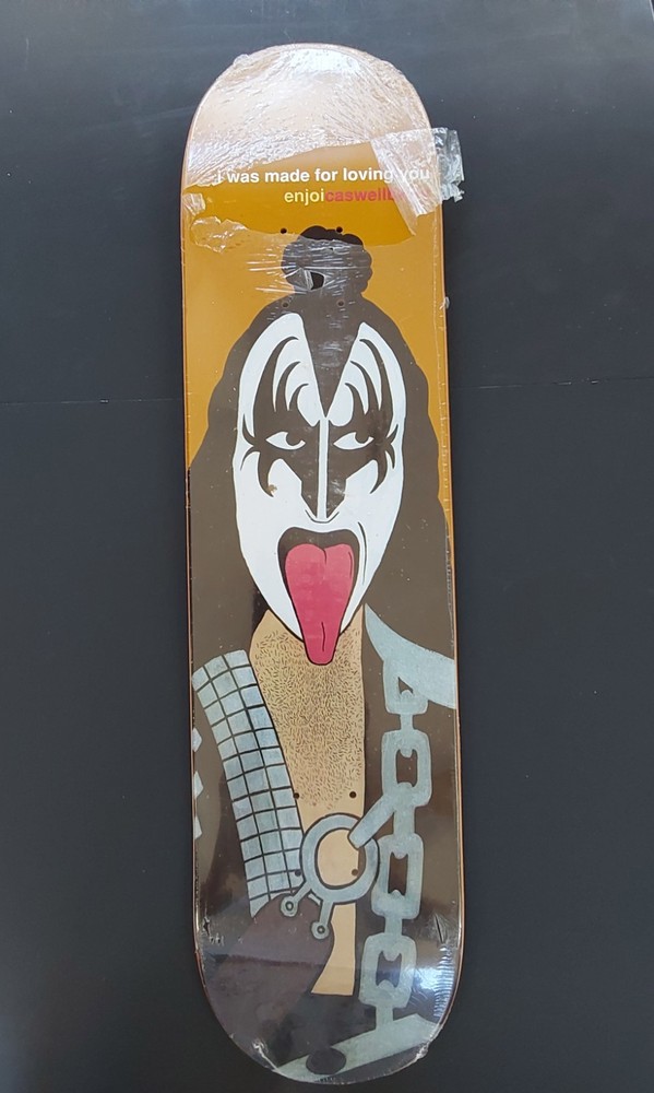 KISS GENE SIMMONS DEMON SKATEBOARD NEAR MINT UNUSED