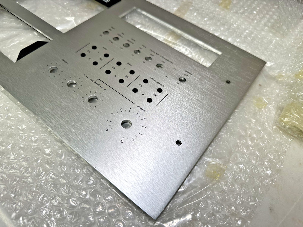 Nakamichi 600 Cassette Deck Face Panel