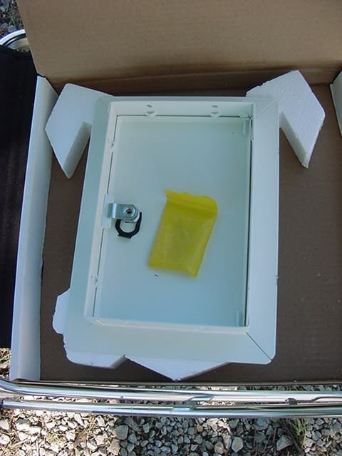 NIB CENDREX LOCKING ACCESS DOOR 6X9