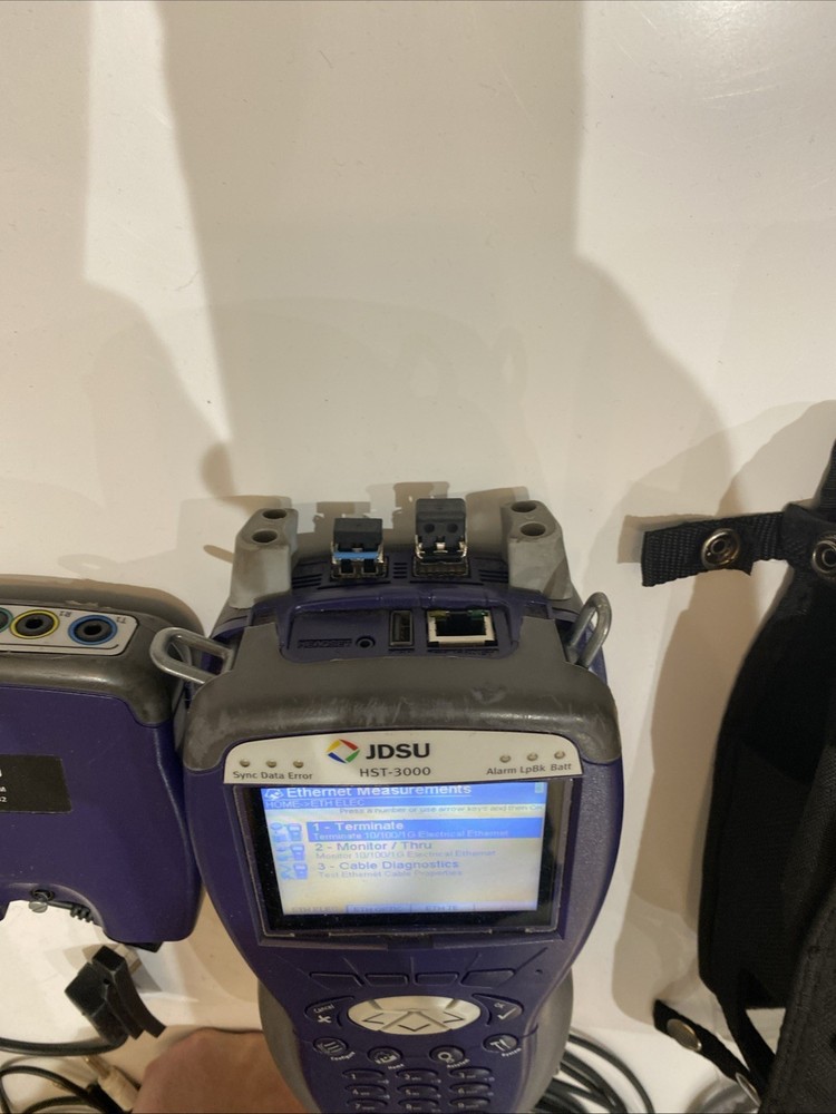 JDSU HST - 3000 unit, charger, case, test cables, test modules, cable bag.