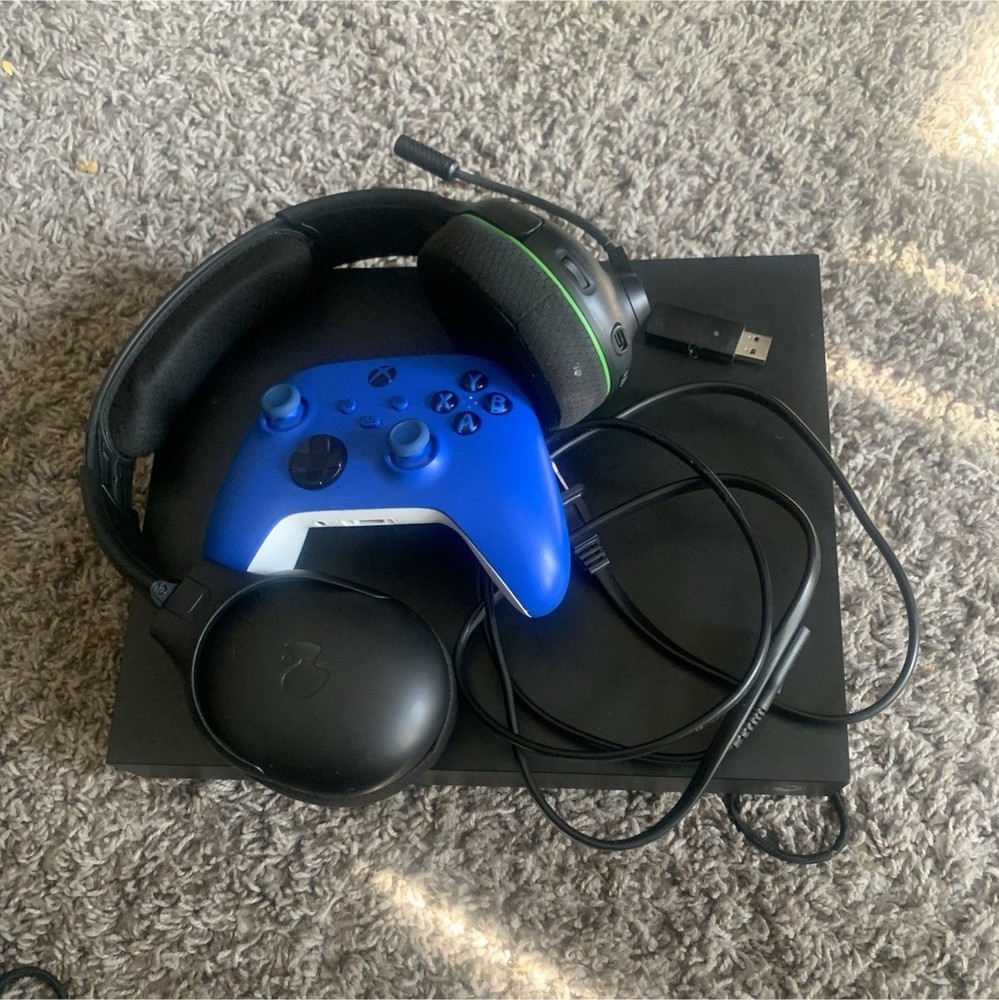 Microsoft Xbox One X Console Bundle with Controller, Headset, Power & HDMI Cable