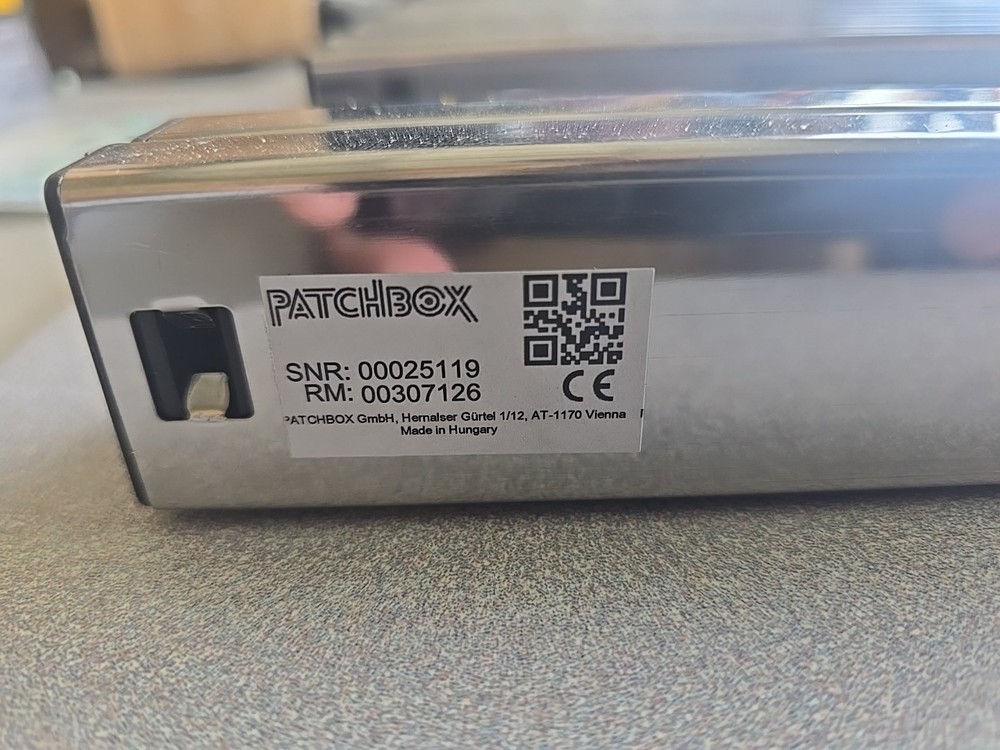 PatchBox Cat 6. 20 Cable Management