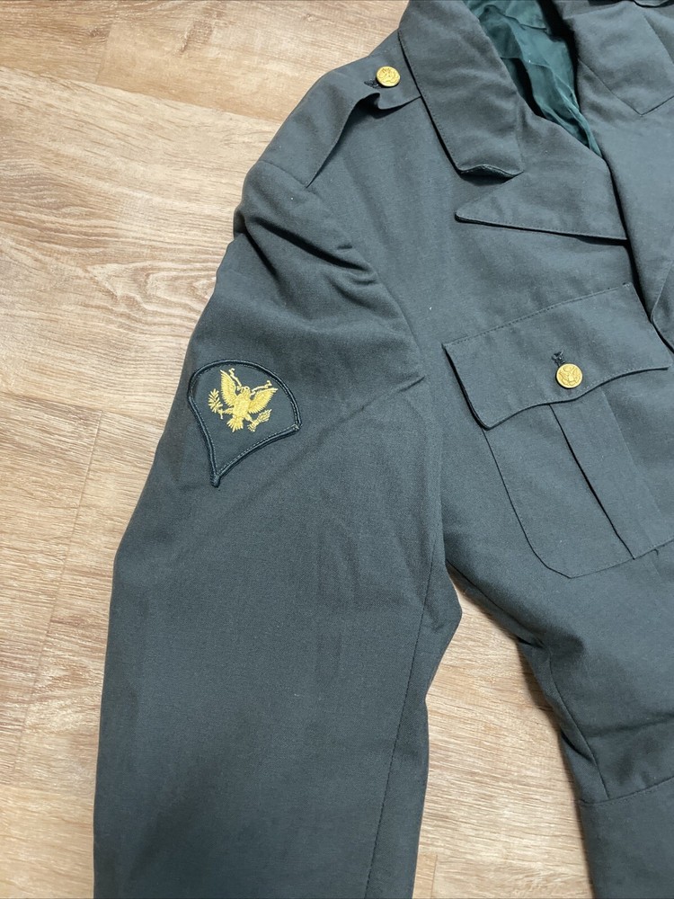 U.S Army Uniform Jacket Size 40 Regular