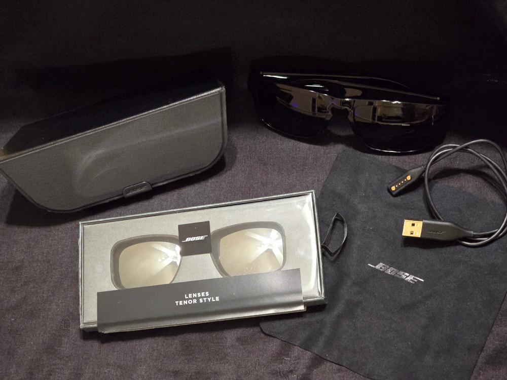 Bose Bluetooth Audio Sunglasses Frames Tenor Set Black & Silver Lens Rectangular