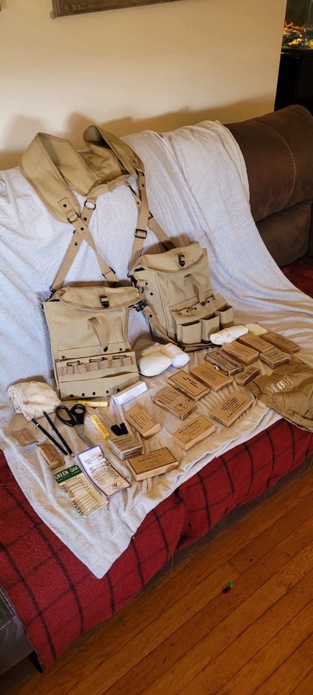 World War 2 Medic Harness And Bags