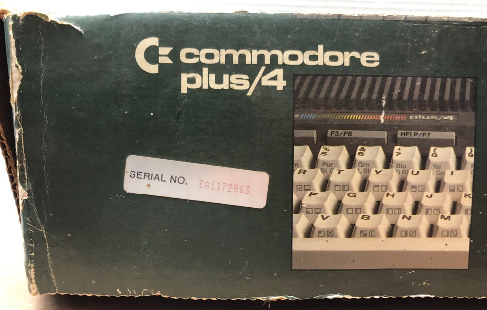 Vintage Commodore Plus/4 computer with Original box / INTEGRATED SOFTWARE MANUAL