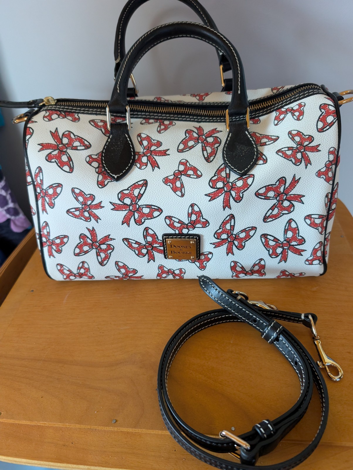 Disney Dooney & Bourke Minnie Mouse Bows Bag Satchel