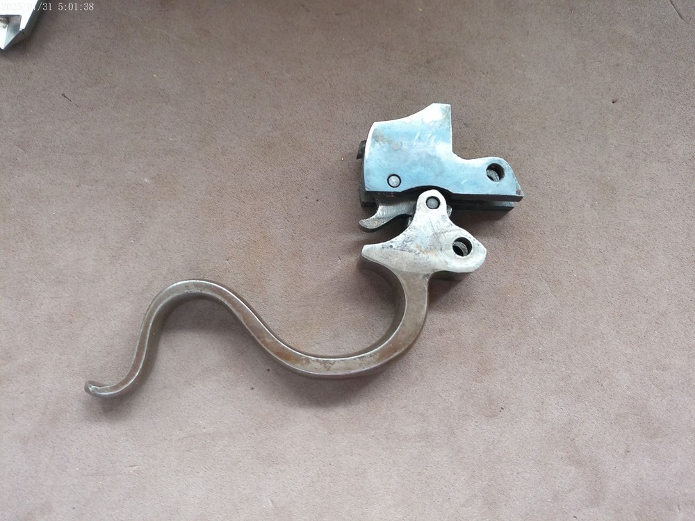 Stevens Favorite breech block and lever