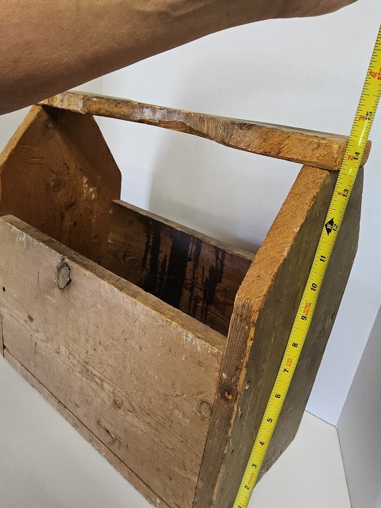 Primitive solid Wooden Carpenter Tool Caddy Tote w/Handle strong condition!