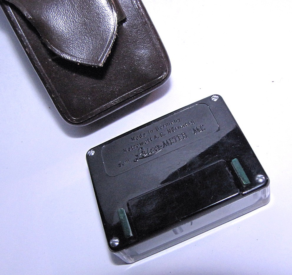 Leica Incident Light Meter MC Booster Cell w/ Case