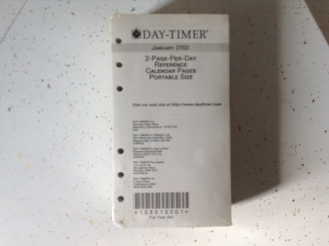 Day-Timer 2-Page-Per-Day Reference Refill Portable Size Jan 2000 Movie Prop
