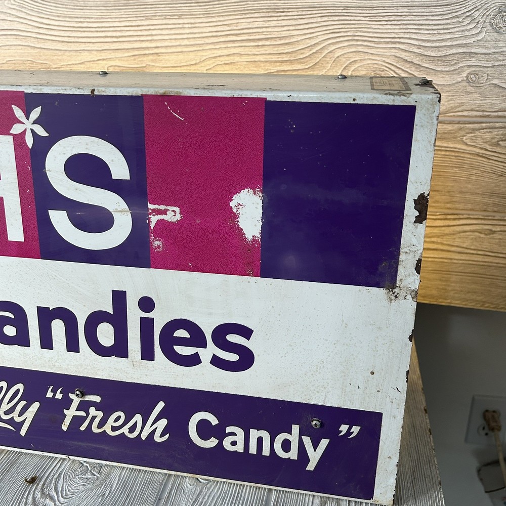 Brachs Candy Sign