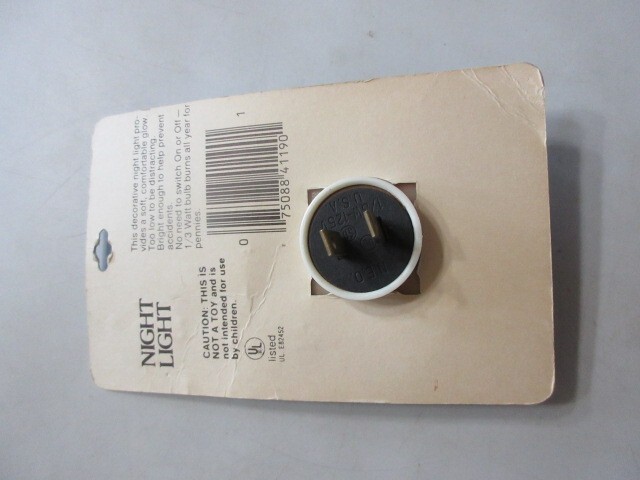 1983 Wicket the Ewok nightlight