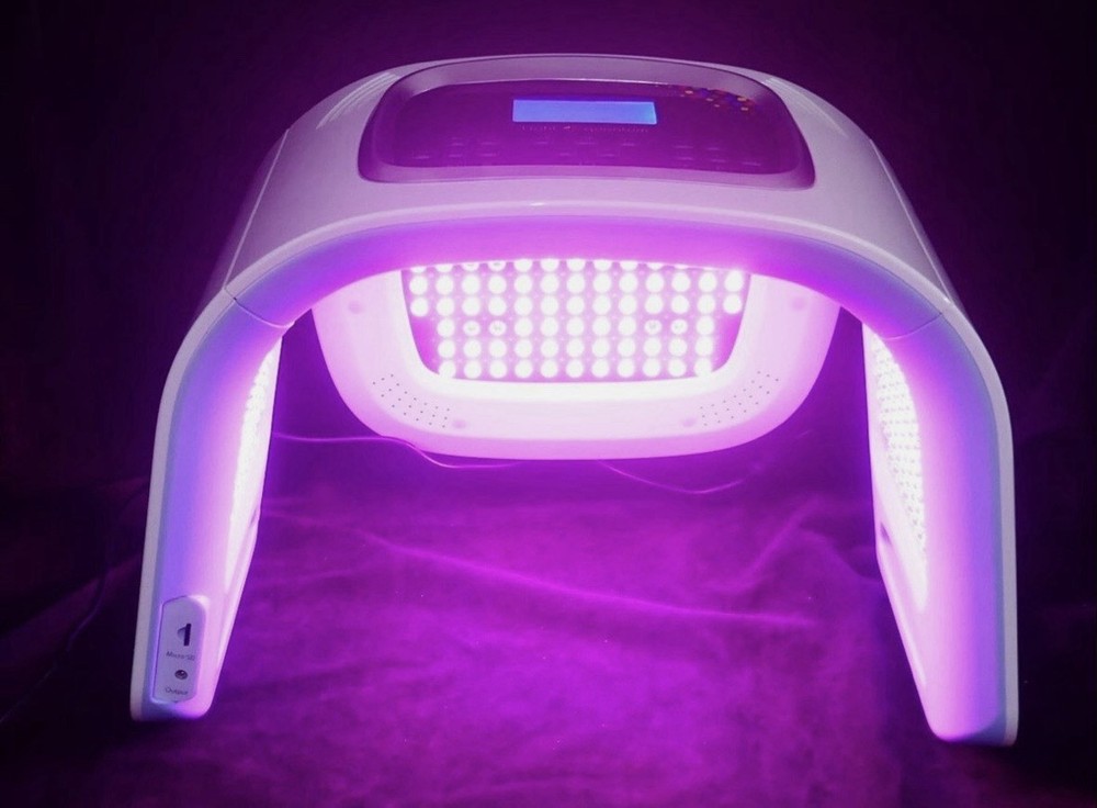 Professional German LED with Microcurrent Therapy by Glownar/Light Quantum
