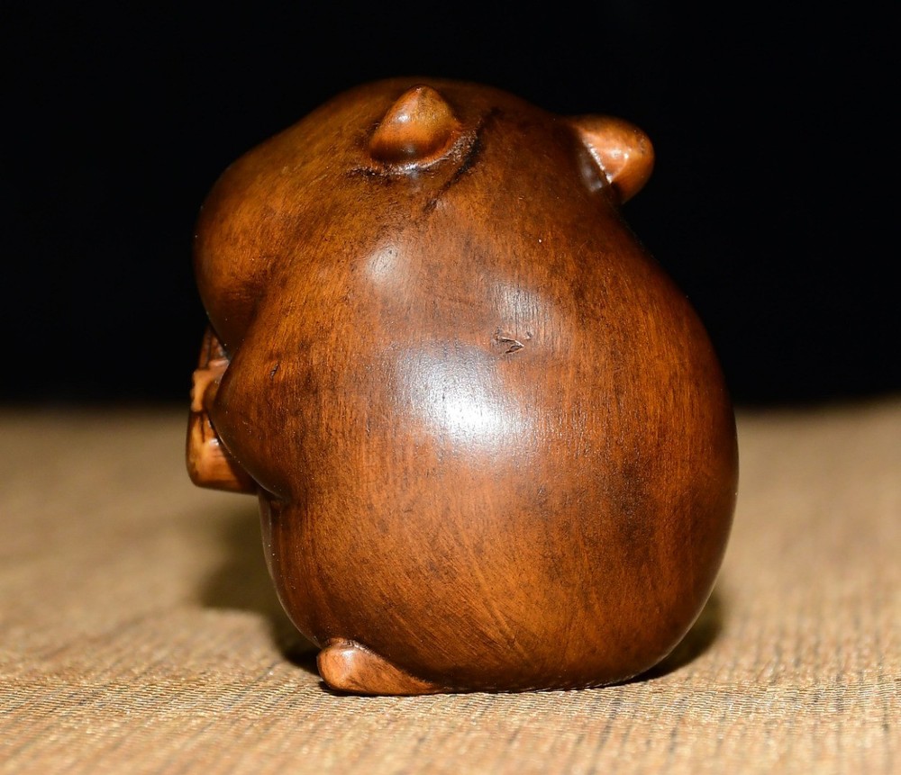 Treasured Small Leaf Boxwood Pine Mouse Ornament