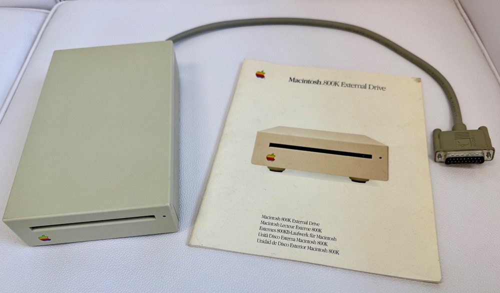 Apple Disk Drive, Mac, Macintosh, 800K, External Disk Drive, M0131, Untested
