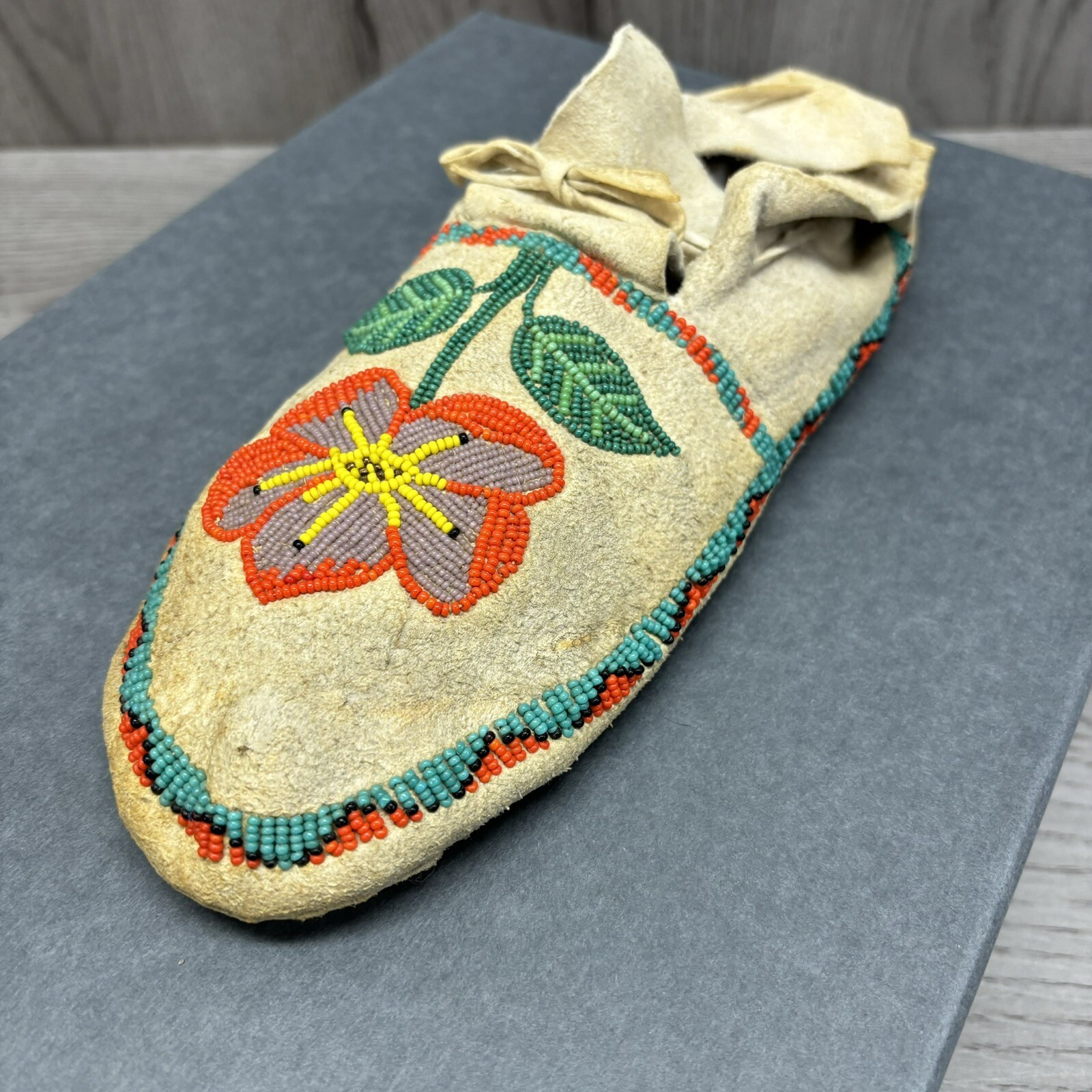 Antique Circa 1900 Northern Plains Beaded Moccasins Teal Orange Flower original