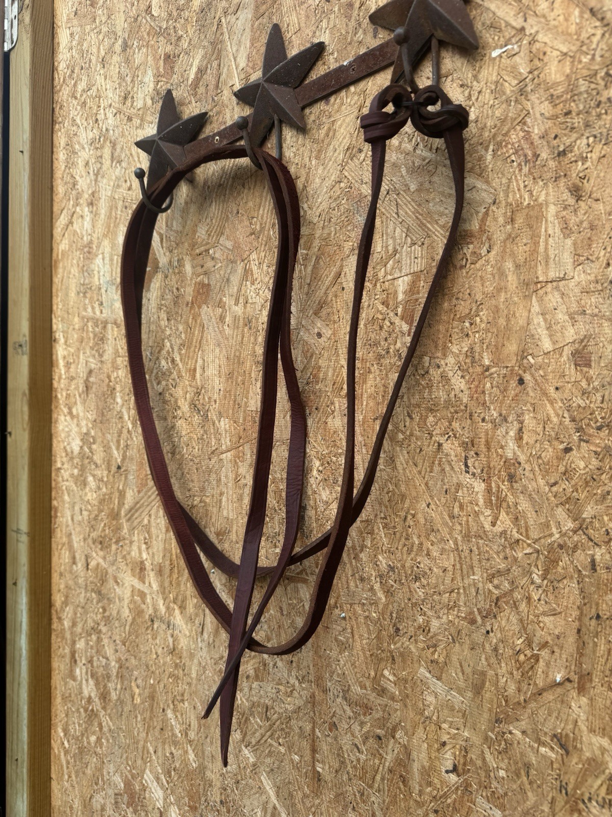 USED WESTERN LEATHER SPLIT REINS LOOP END