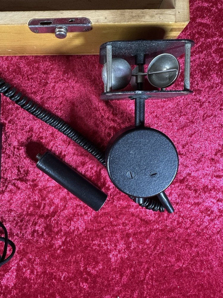 VEB Handheld Anemometer Analog Meter Works!!!