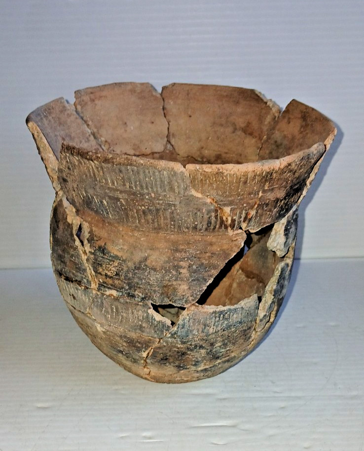 Pre-Columbian Native American Indian Mississippian Partial Pottery Jar Artifact