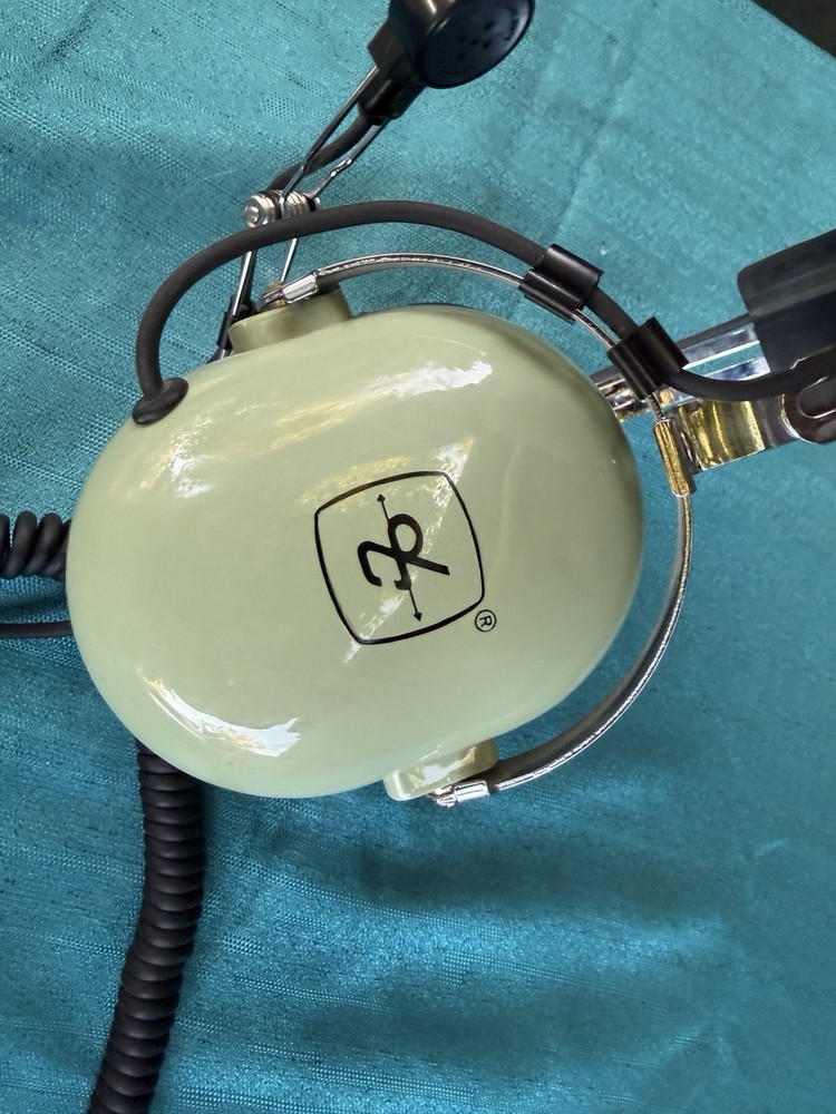 David Clark H10-66 Aviation Headset