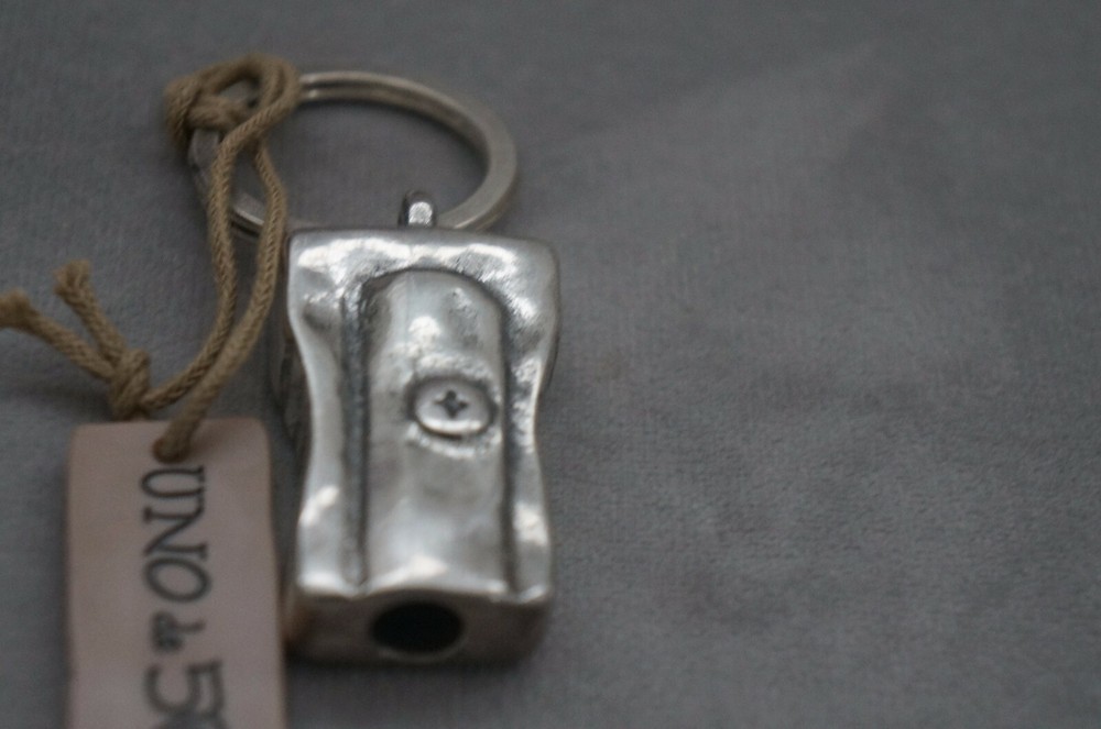 NWT UNO de 50 Silver 2" Eraser "Saca Punta" Keychain