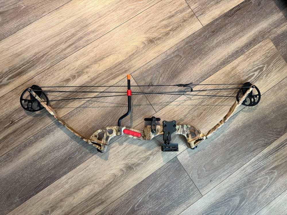 PSE Discovery 2 Bow With Sight and Arrow Rest